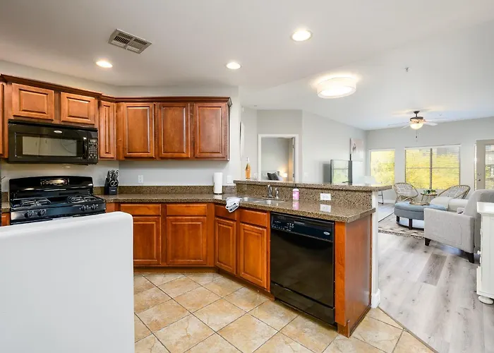 Desert Ridge Apartment